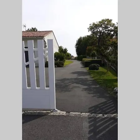 Le Logis De Chantal En Pays Royannais Holiday home *